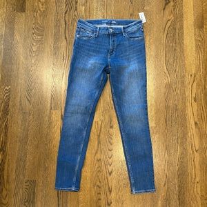 Old Navy Mid-Rise Rockstar Super Skinny Denim for Women